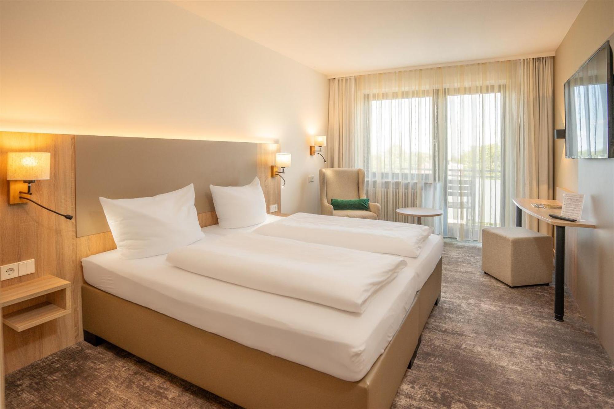 Waldhotel Eisenberg Eisenberg  Zewnętrze zdjęcie