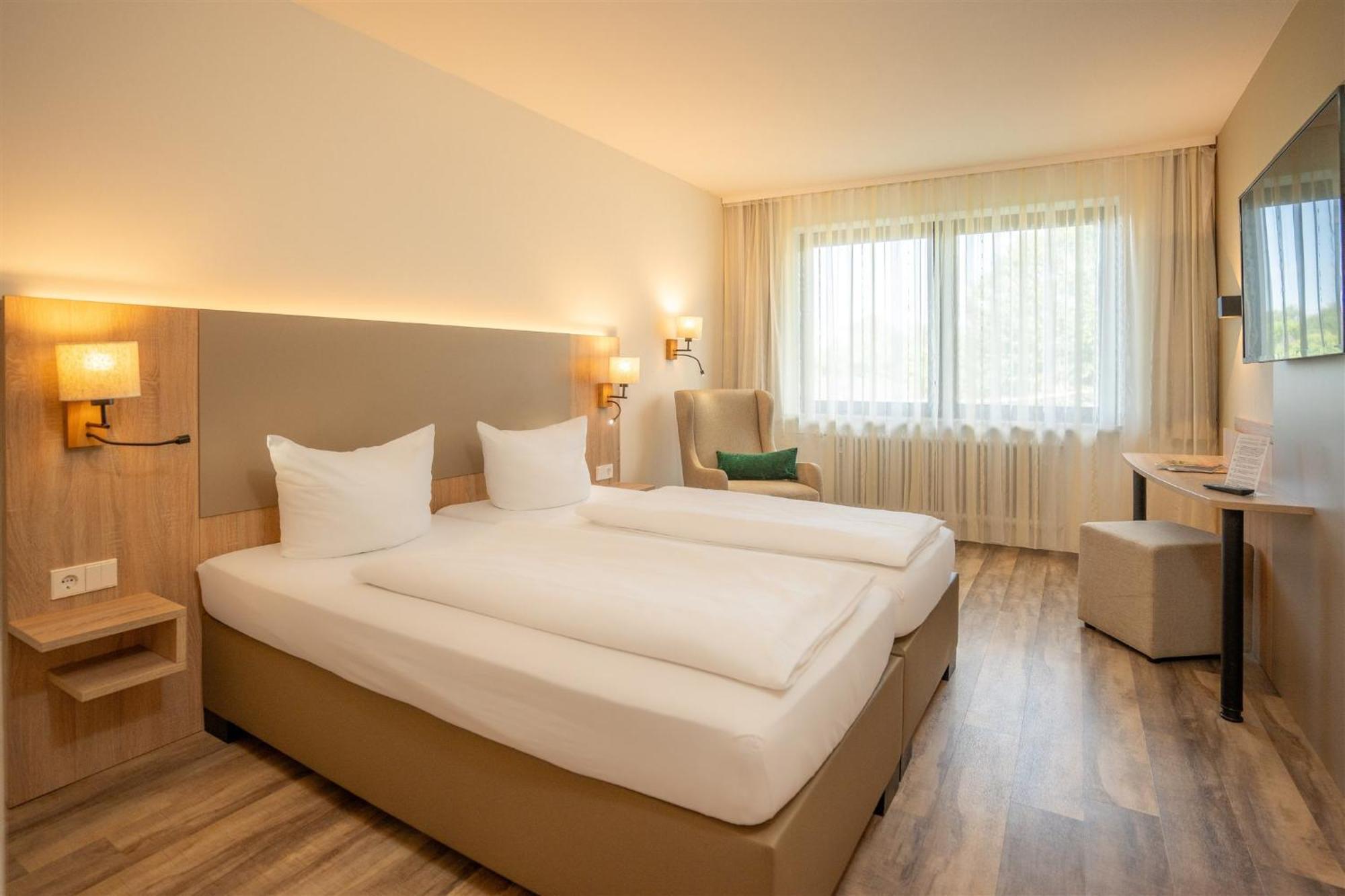 Waldhotel Eisenberg Eisenberg  Zewnętrze zdjęcie
